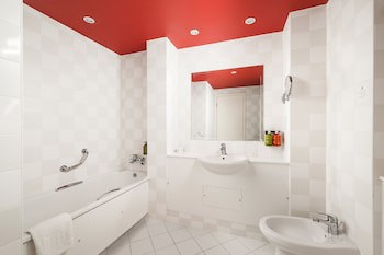 Holiday Inn Brighouse, An Ihg Hotel