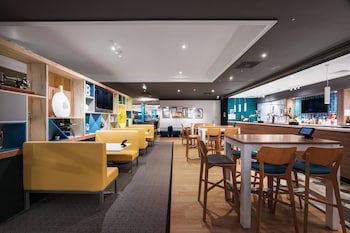 Holiday Inn Brighouse, An Ihg Hotel