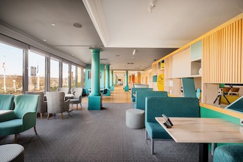 Holiday Inn Brighouse, An Ihg Hotel