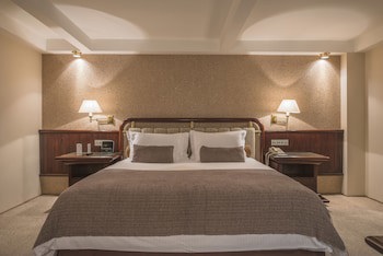 Bourbon Curitiba Hotel & Suites