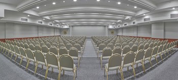 Bourbon Curitiba Hotel & Suites