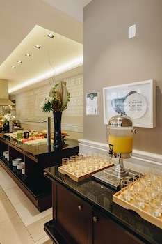 Bourbon Curitiba Hotel & Suites