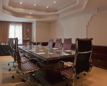 Bourbon Curitiba Hotel & Suites