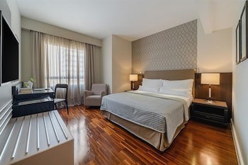 Bourbon Curitiba Hotel & Suites