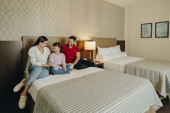 Bourbon Curitiba Hotel & Suites