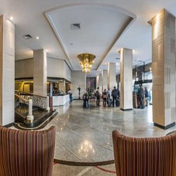 Bourbon Curitiba Hotel & Suites