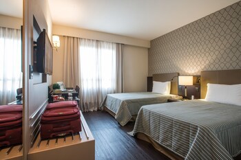 Bourbon Curitiba Hotel & Suites