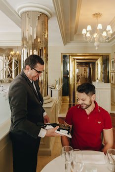 Bourbon Curitiba Hotel & Suites