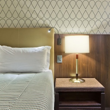 Bourbon Curitiba Hotel & Suites
