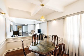 Bourbon Curitiba Hotel & Suites