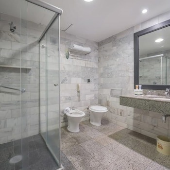 Bourbon Curitiba Hotel & Suites
