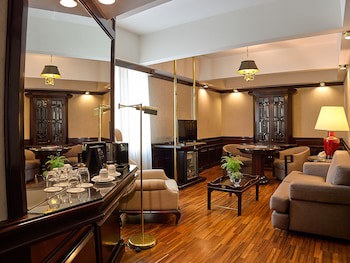 Bourbon Curitiba Hotel & Suites