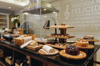 Bourbon Curitiba Hotel & Suites