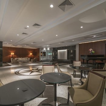 Bourbon Curitiba Hotel & Suites