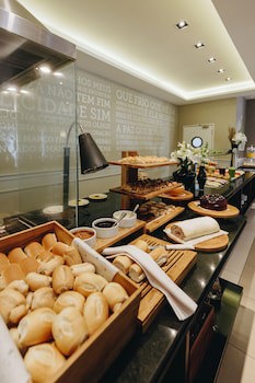 Bourbon Curitiba Hotel & Suites