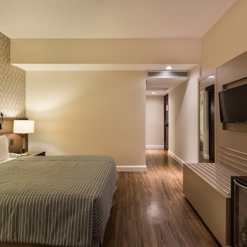Bourbon Curitiba Hotel & Suites