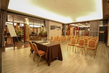 Hotel Diplomatic fotoğrafı