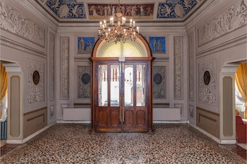 Phi Hotel Canalgrande fotoğrafı