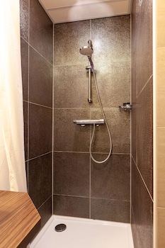 Grand Museum Hotel, Bw Signature Collection