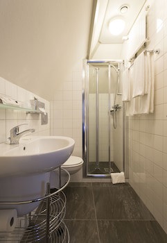 Grand Museum Hotel, Bw Signature Collection