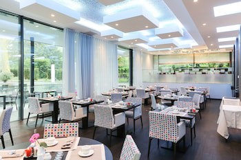 Le Royal Hotels & Resorts