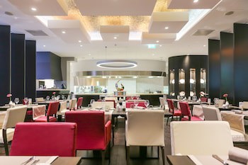 Le Royal Hotels & Resorts