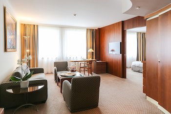 Le Royal Hotels & Resorts