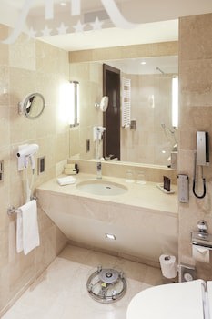 Le Royal Hotels & Resorts