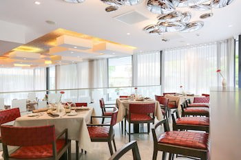 Le Royal Hotels & Resorts