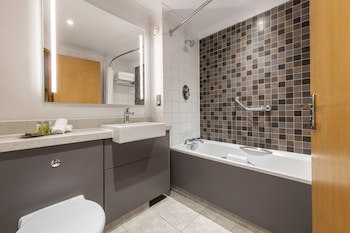 Doubletree By Hilton Swindon