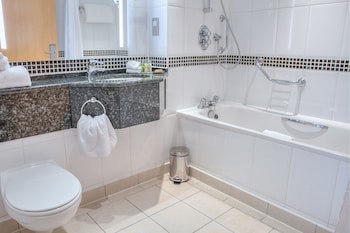Doubletree By Hilton Swindon