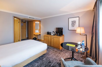 Doubletree By Hilton Swindon
