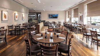 Doubletree By Hilton Swindon