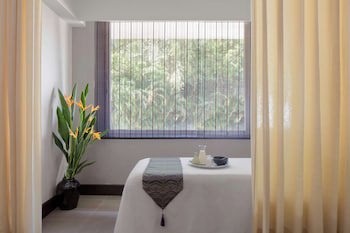 Radisson Hotel Brunei Darussalam