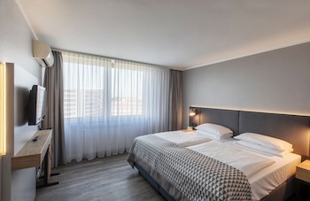 Holiday Inn Dusseldorf - Neuss by IHG galeri fotoğrafı