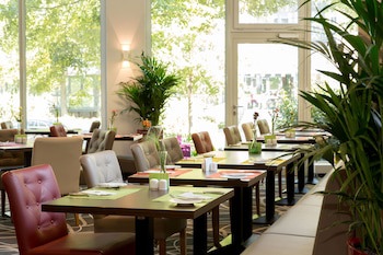 Holiday Inn Dusseldorf - Neuss by IHG galeri fotoğrafı