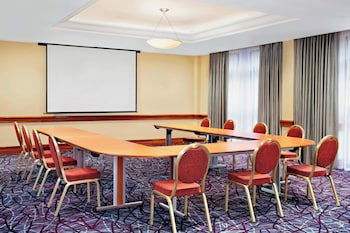 Sheraton Skyline Hotel London Heathrow