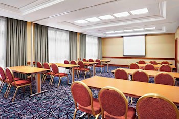 Sheraton Skyline Hotel London Heathrow