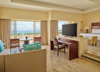 Grand Fiesta Americana Coral Beach Cancun - All Inclusive