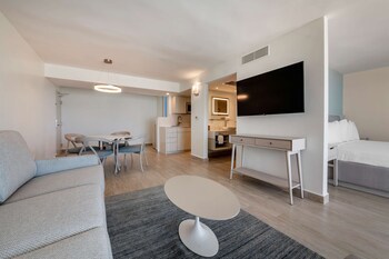 Condado Palm Inn San Juan, Tapestry Collection By Hilton