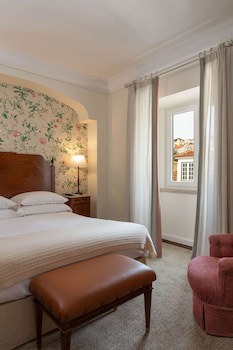 As Janelas Verdes Inn, A Lisbon Heritage Collection