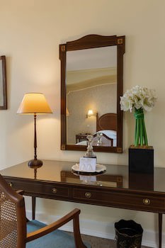 As Janelas Verdes Inn, A Lisbon Heritage Collection