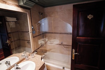 Hotel Rice Reyes Catolicos