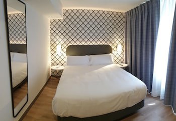 Hotel Rice Reyes Catolicos