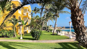 Avila Beach Hotel