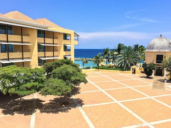 Avila Beach Hotel