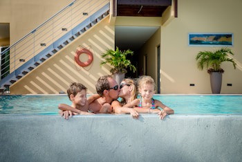 Avila Beach Hotel