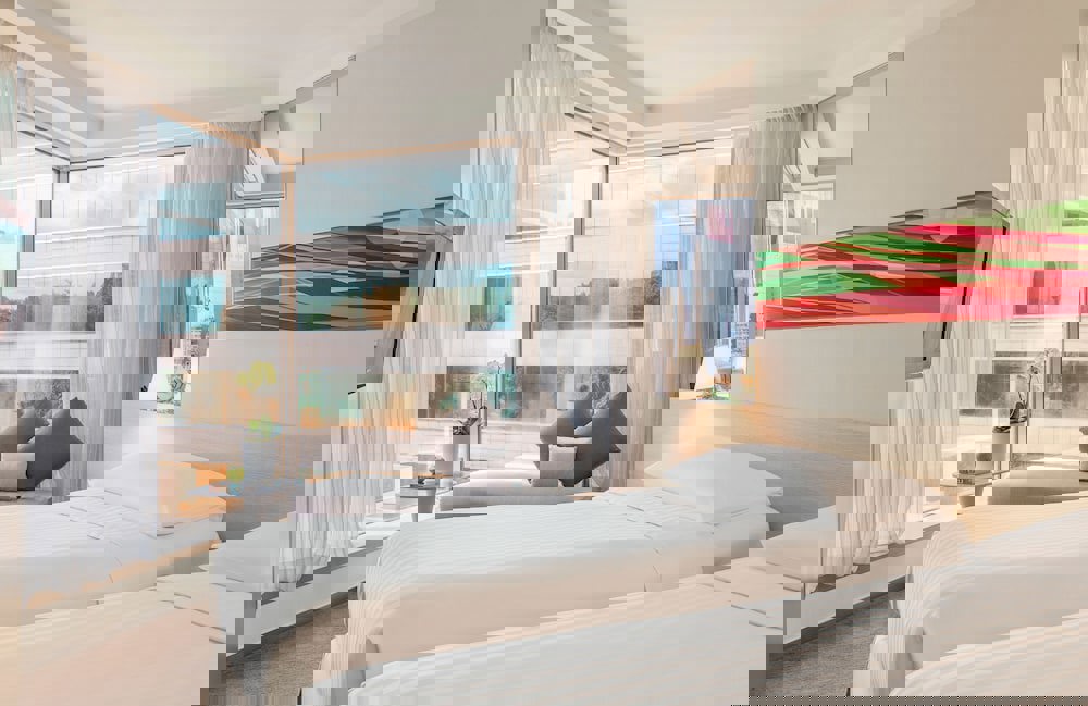 The Royal Pacific Hotel & Towers