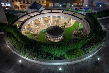 Crowne Plaza Bratislava, An Ihg Hotel