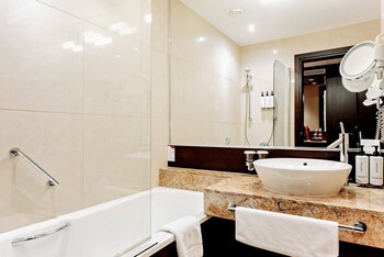 Crowne Plaza Bratislava, An Ihg Hotel